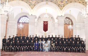Indian Defence Estates Service, Military Engineer Services and Central Water Engineering Service called on the President of India, Smt Droupadi Murmu at Rashtrapati Bhavan